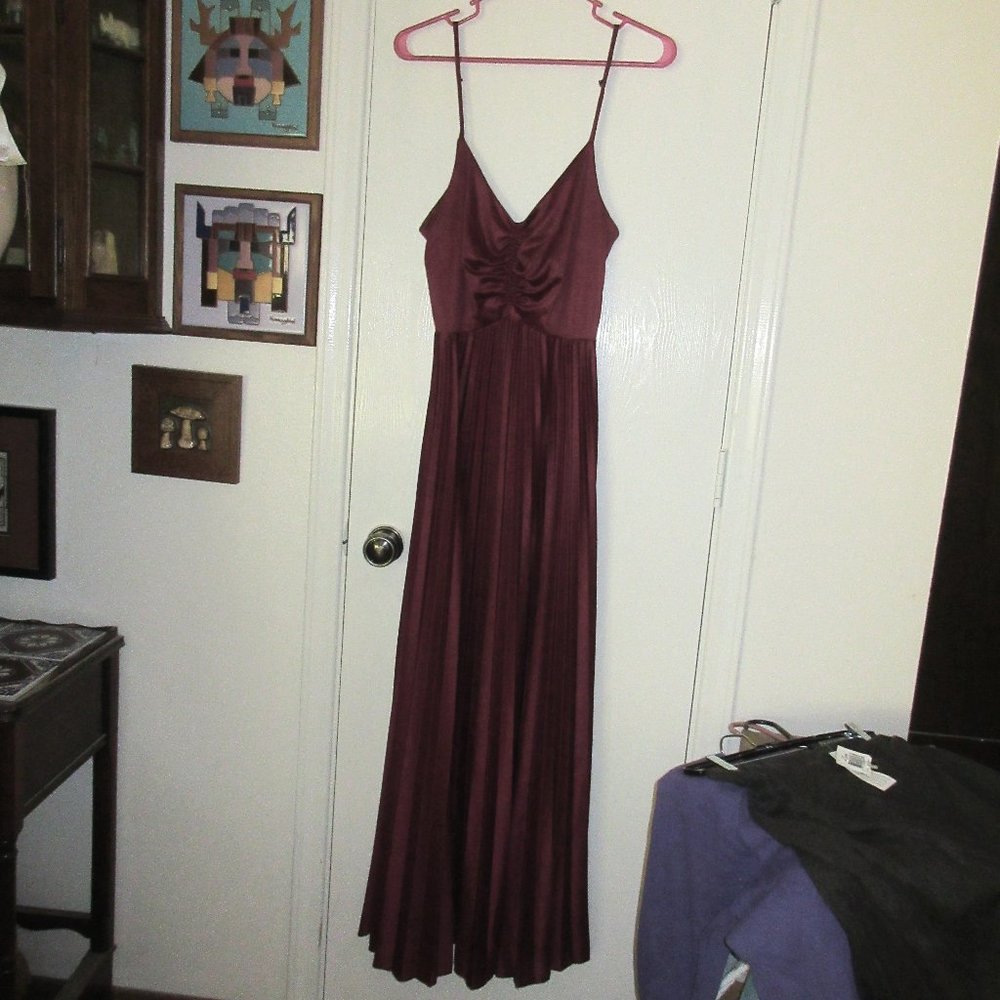 Burgundy Wine Gown Size 12 Pleated Skirt